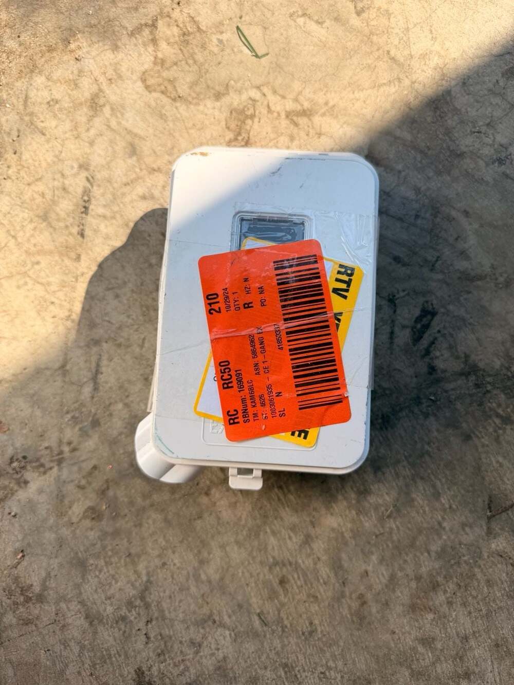 Weatherproof Electrical Outlet Cover White 1-Gang